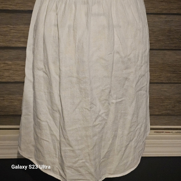 Halter button white Dress - Picture 10 of 12